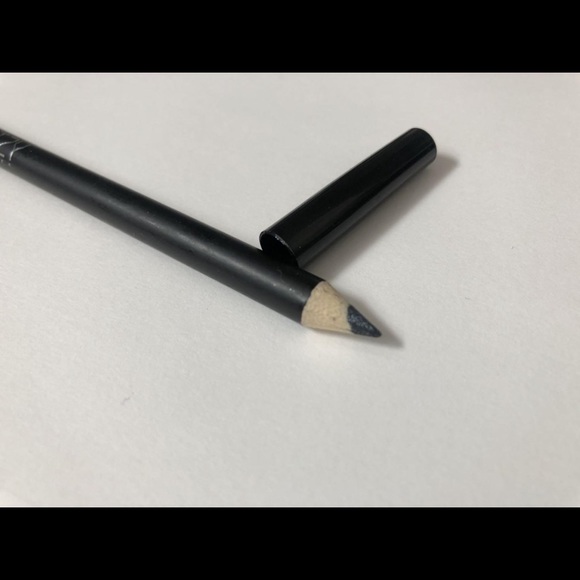 2 NEW Eyeliners - Picture 3 of 5
